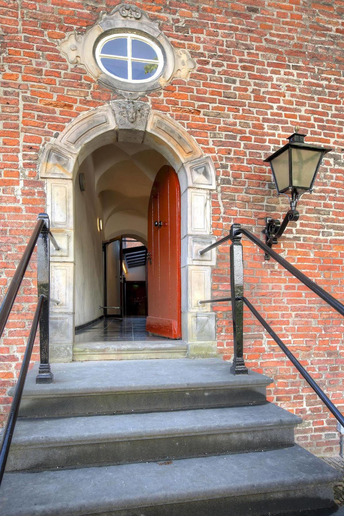 Prinsenhof Groningen Dış mekan fotoğraf Entrance to the museum