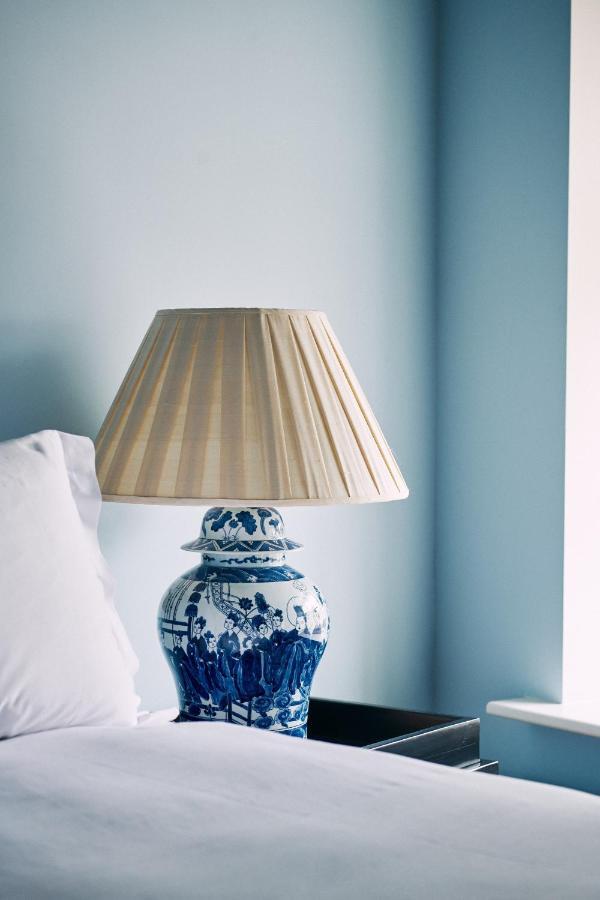 Prinsenhof Groningen Dış mekan fotoğraf A lampshade